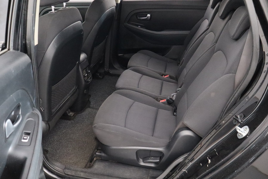 Kia Carens vaihtoauto