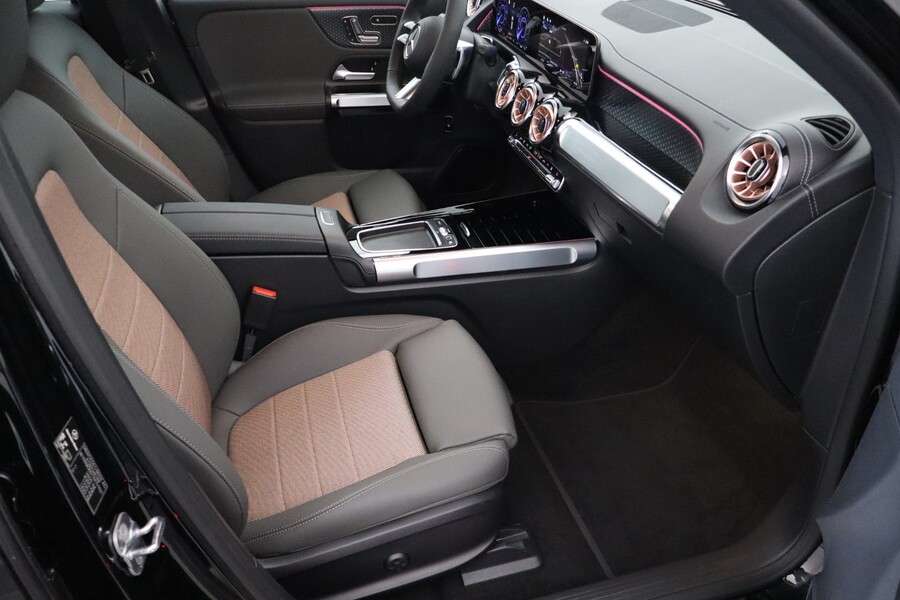 Mercedes-Benz EQB vaihtoauto