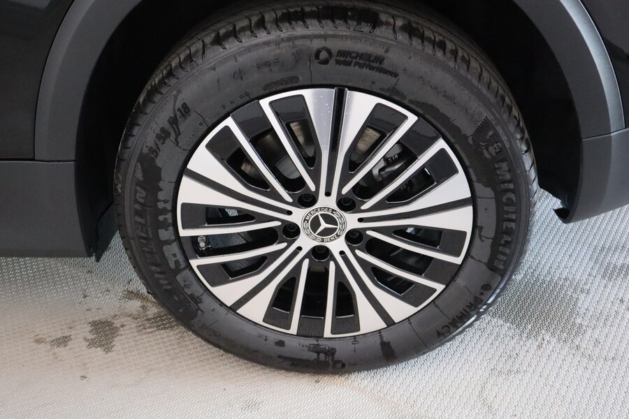 Mercedes-Benz EQB vaihtoauto