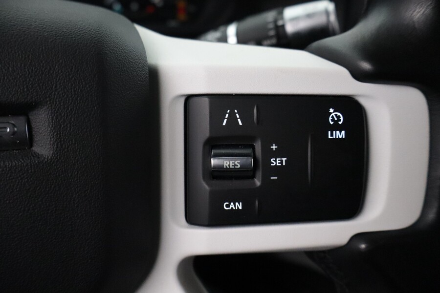 Land Rover Defender vaihtoauto