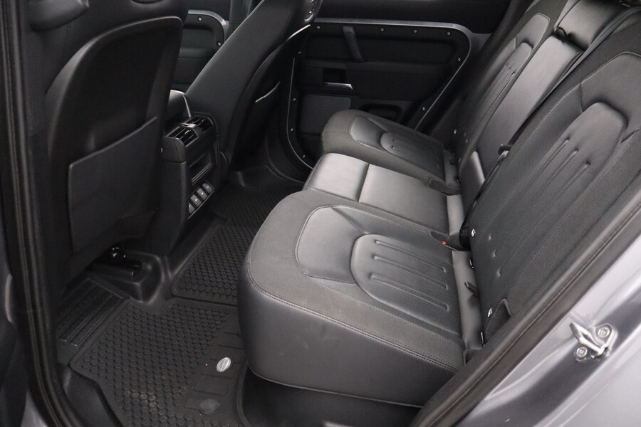 Land Rover Defender vaihtoauto