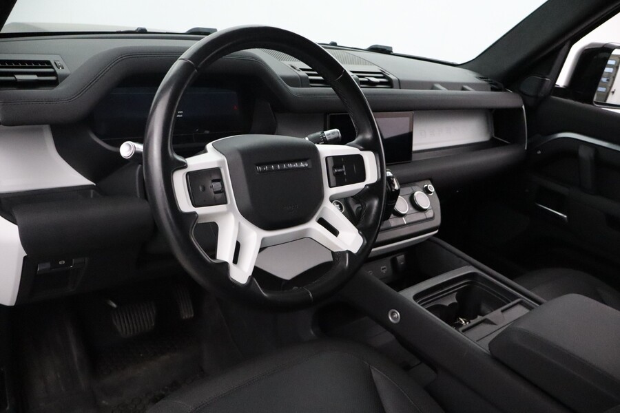 Land Rover Defender vaihtoauto