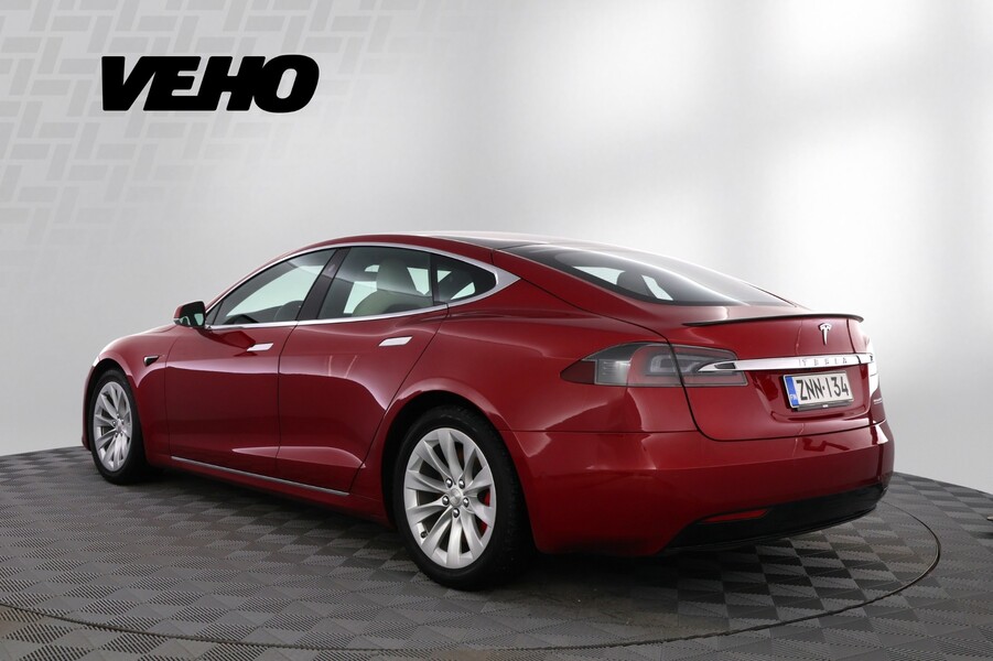 Tesla Model S vaihtoauto
