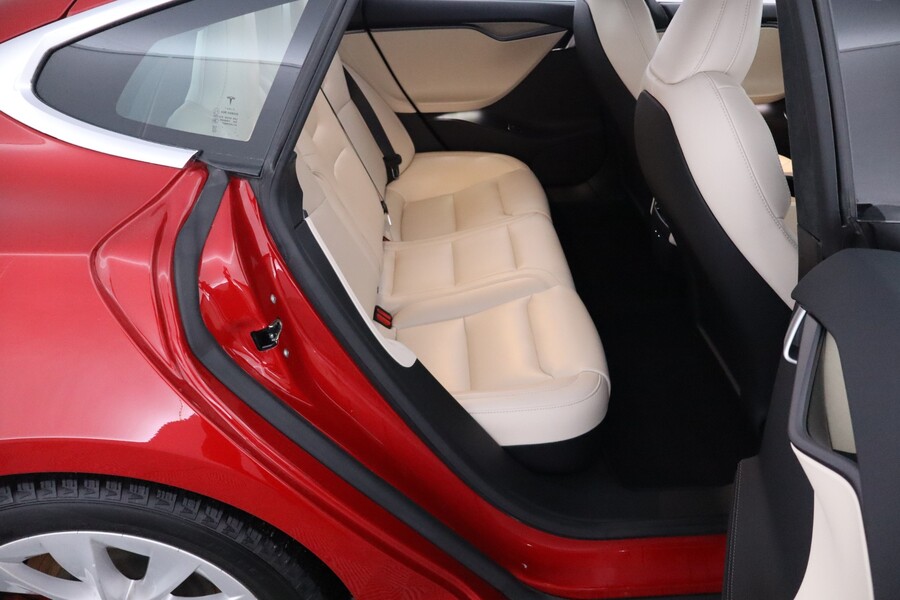 Tesla Model S vaihtoauto