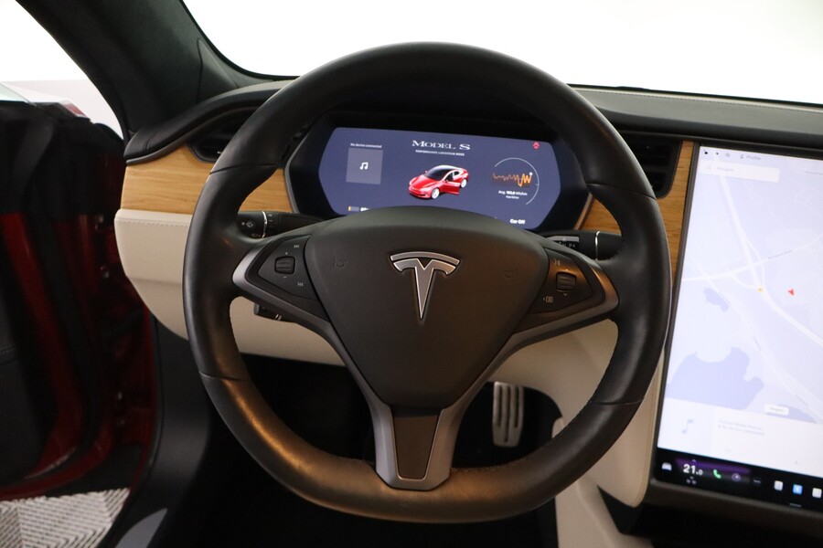 Tesla Model S vaihtoauto