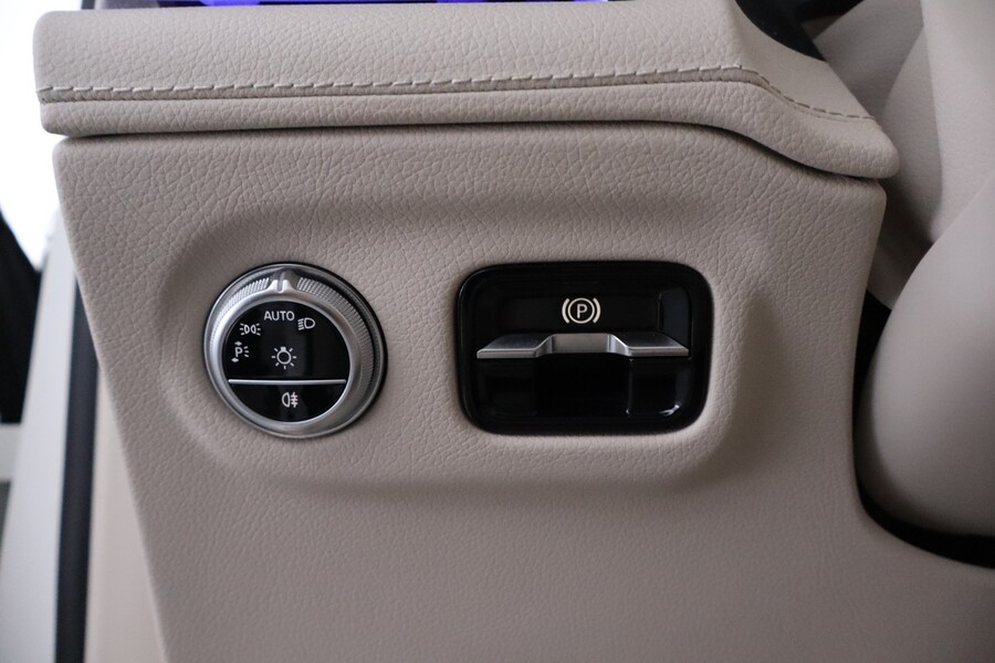 Mercedes-Benz EQS vaihtoauto