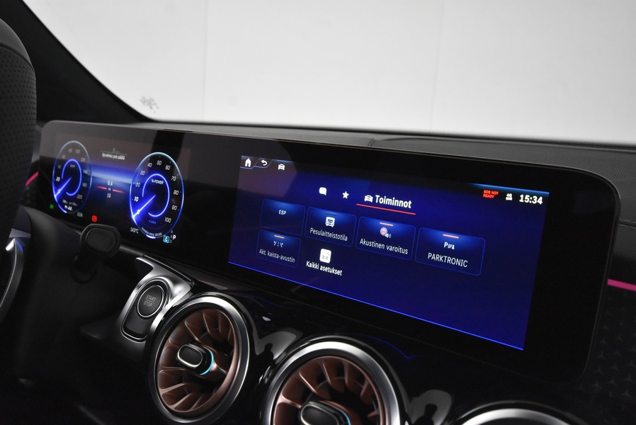 Mercedes-Benz EQB vaihtoauto