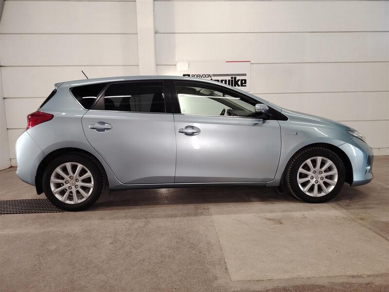 Toyota Auris vaihtoauto