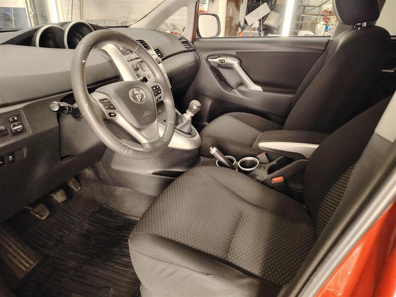 Toyota Verso vaihtoauto