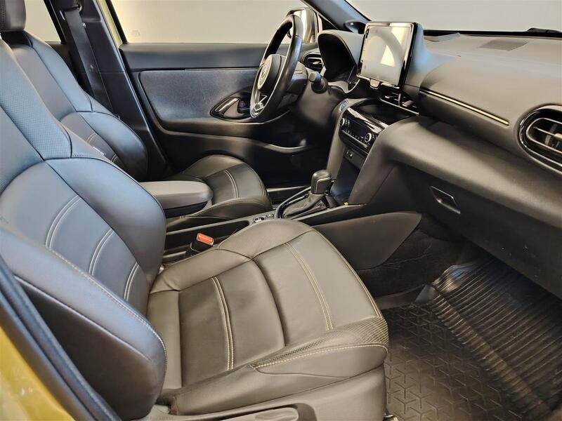 Toyota Yaris Cross vaihtoauto