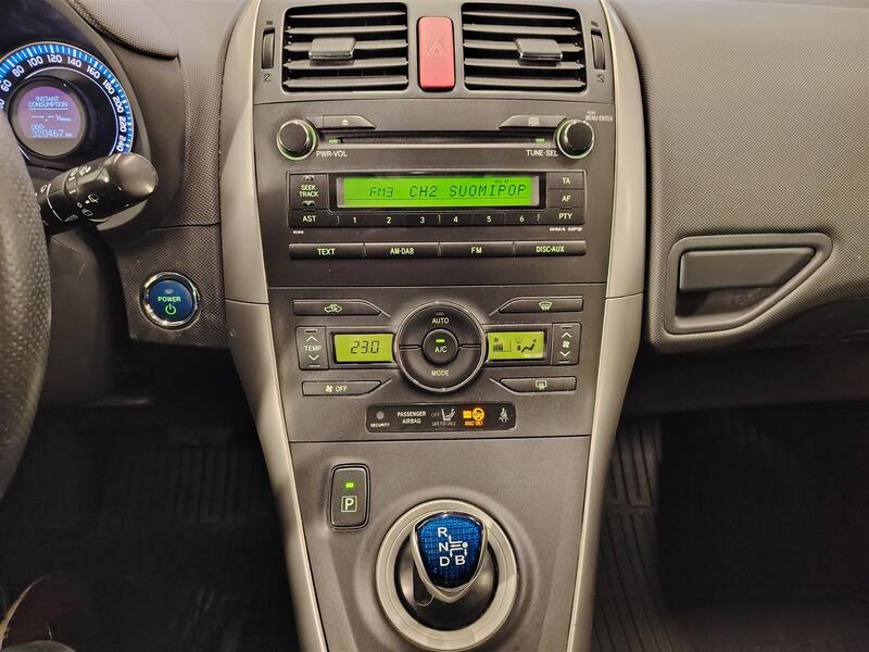 Toyota Auris vaihtoauto