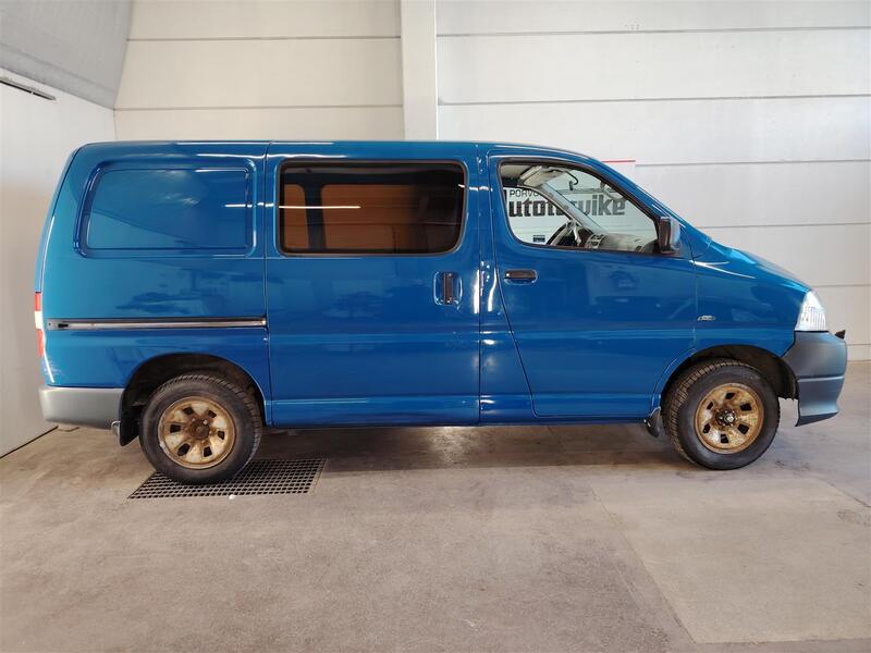 Toyota Hiace vaihtoauto