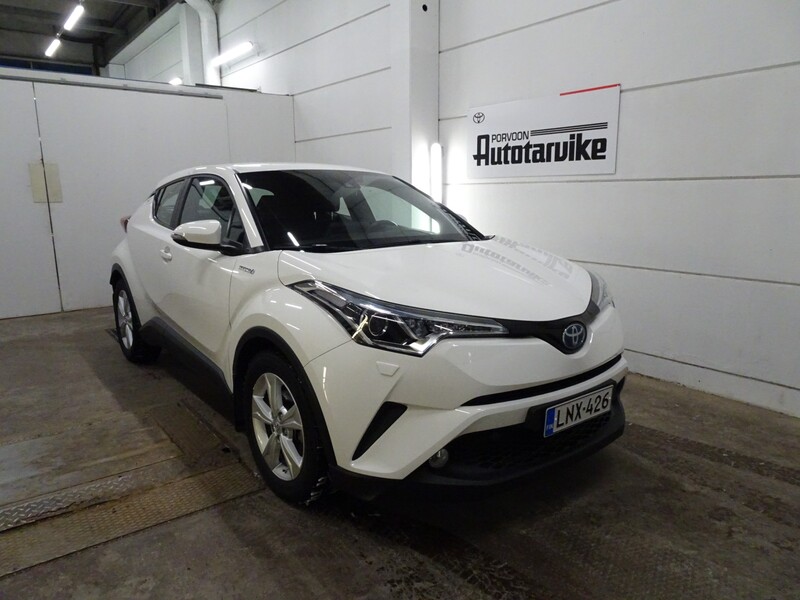 Toyota C-HR vaihtoauto