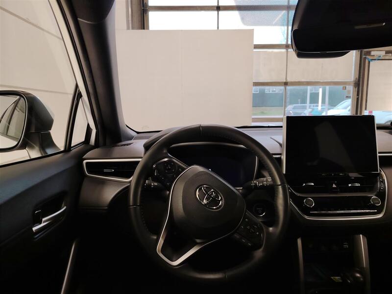 Toyota Corolla Cross vaihtoauto