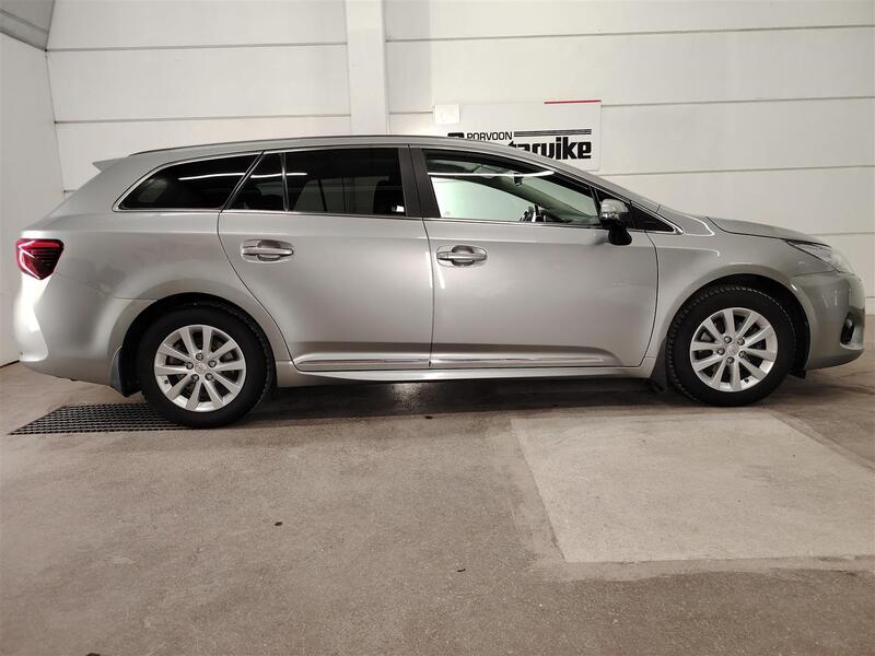 Toyota Avensis vaihtoauto