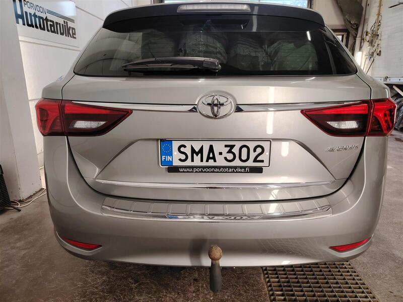 Toyota Avensis vaihtoauto