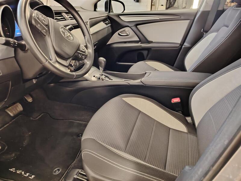 Toyota Avensis vaihtoauto