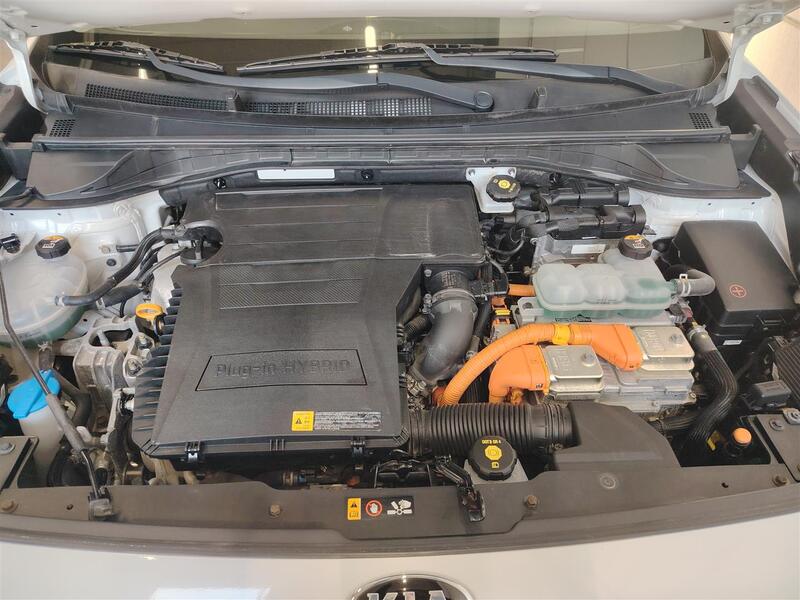 Kia Niro plug-in vaihtoauto