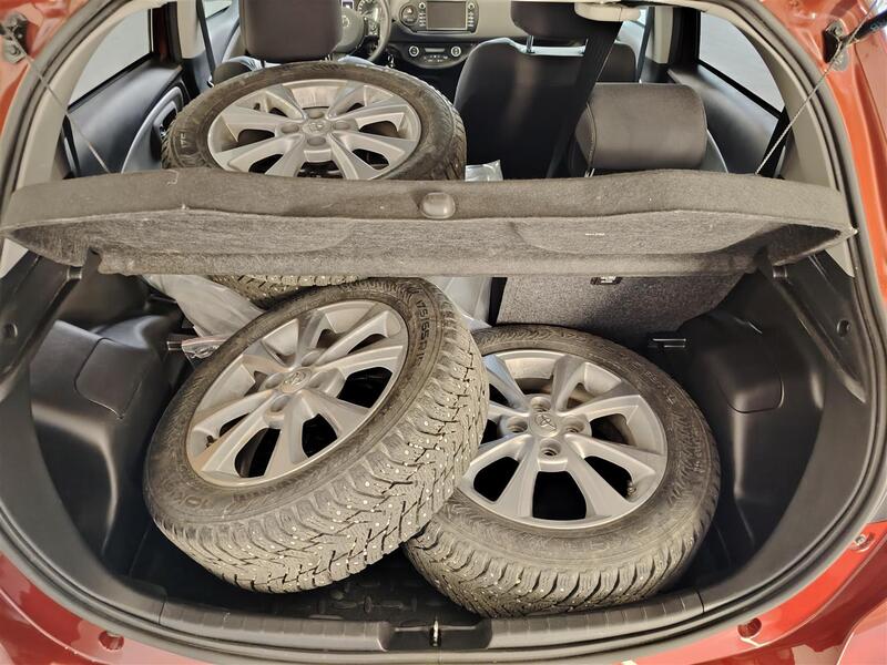 Toyota Yaris vaihtoauto