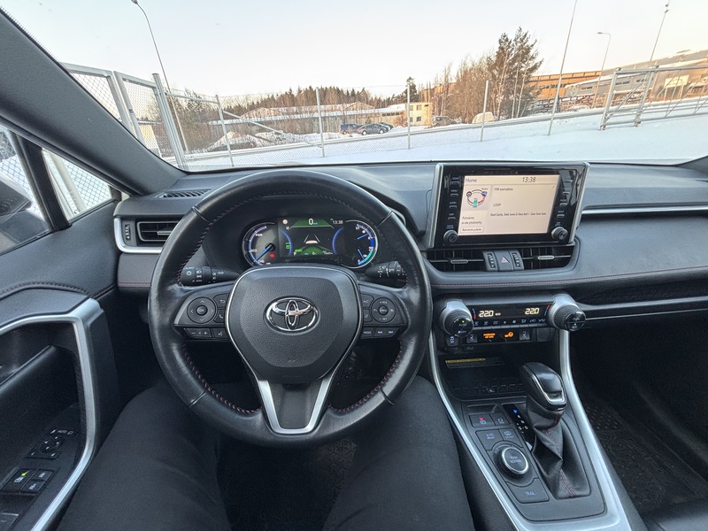 Toyota RAV4 vaihtoauto