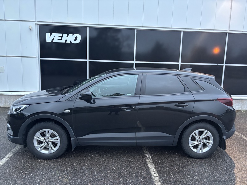 Opel Grandland X vaihtoauto