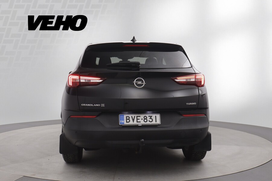 Opel Grandland X vaihtoauto
