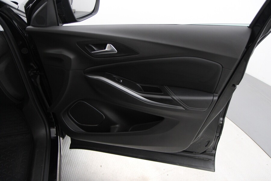 Opel Grandland X vaihtoauto