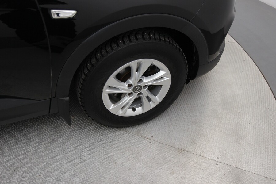 Opel Grandland X vaihtoauto