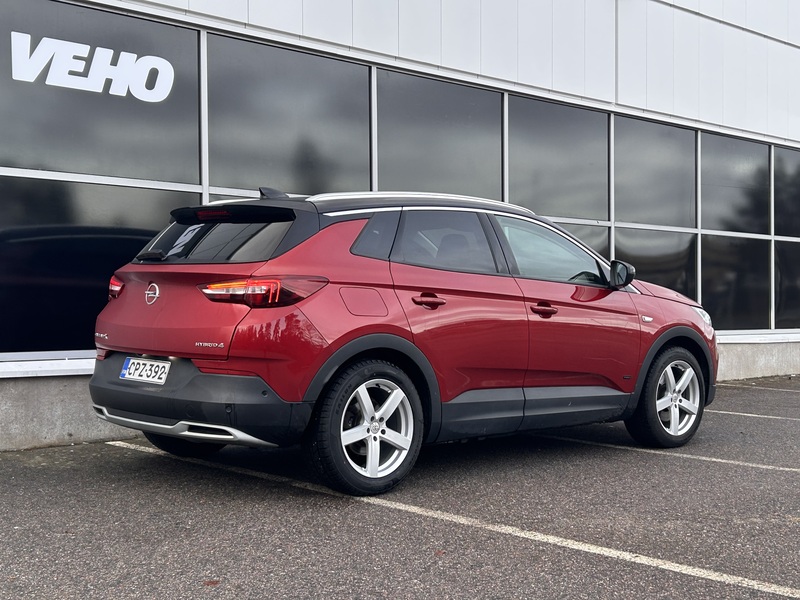 Opel Grandland X vaihtoauto