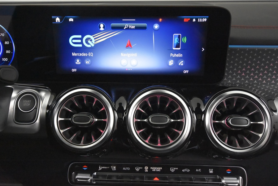 Mercedes-Benz EQB vaihtoauto