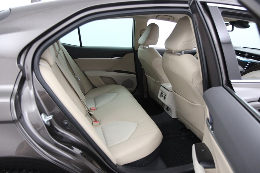 Toyota Camry vaihtoauto