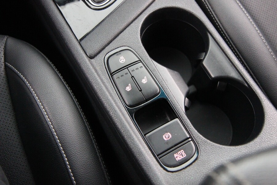 Kia Niro plug-in vaihtoauto