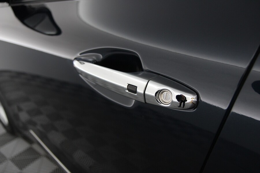 Kia Niro plug-in vaihtoauto