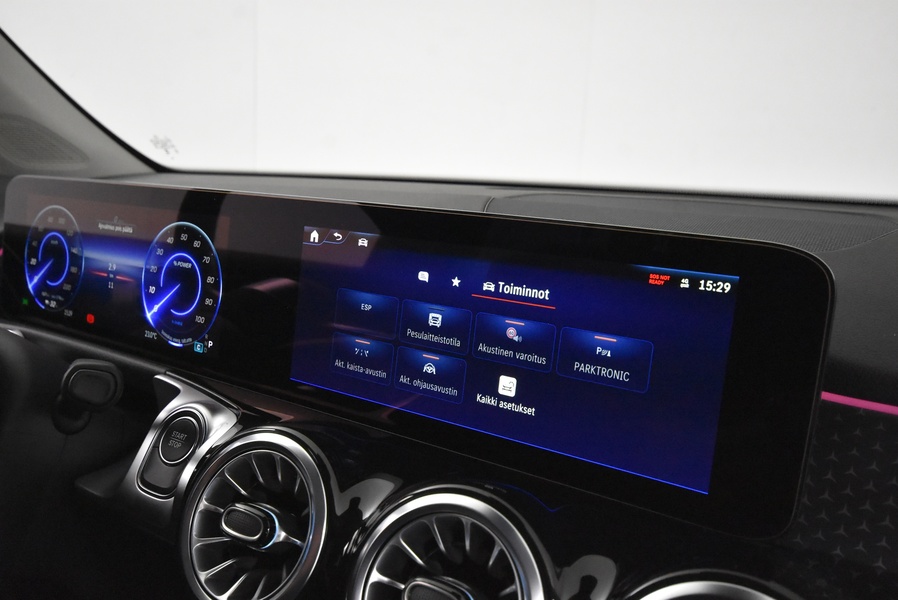 Mercedes-Benz EQB vaihtoauto