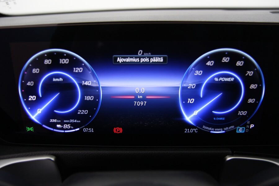 Mercedes-Benz EQB vaihtoauto