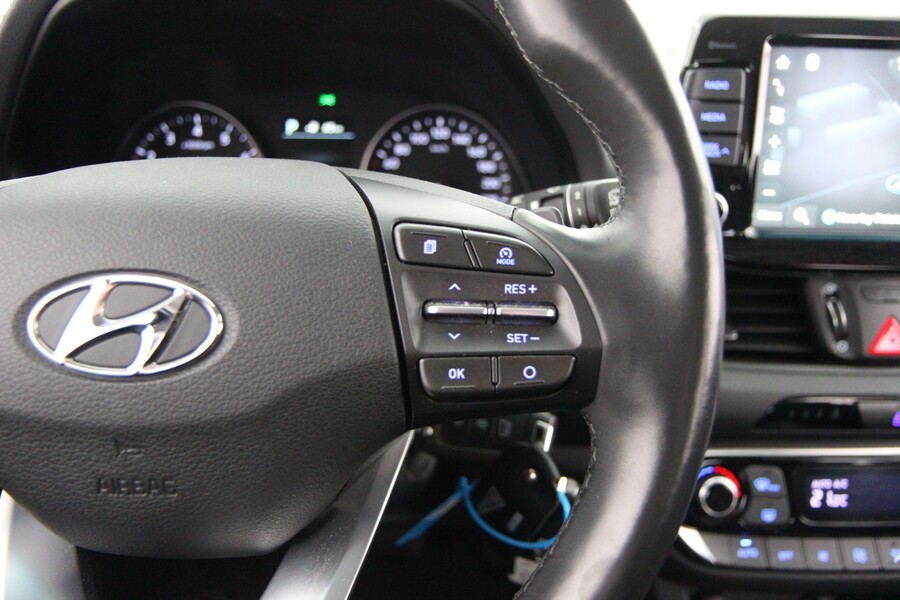 Hyundai i30 5d vaihtoauto