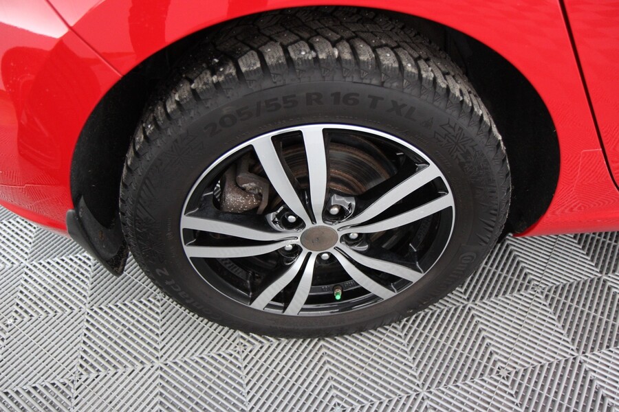 Hyundai i30 5d vaihtoauto