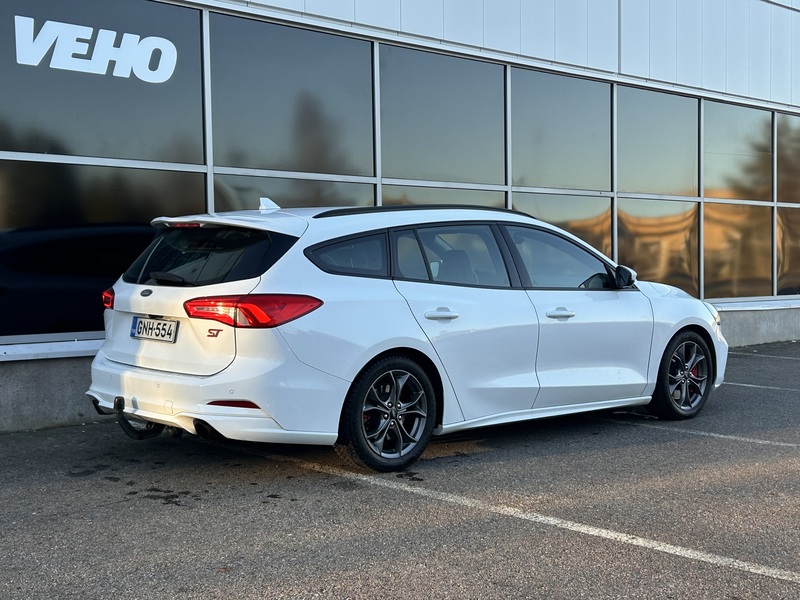 Ford Focus vaihtoauto