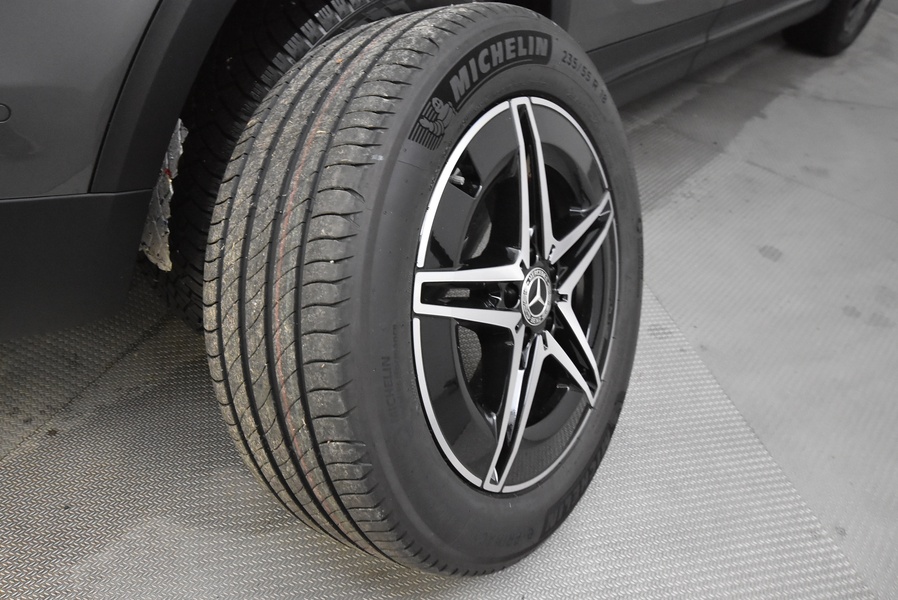 Mercedes-Benz EQB vaihtoauto