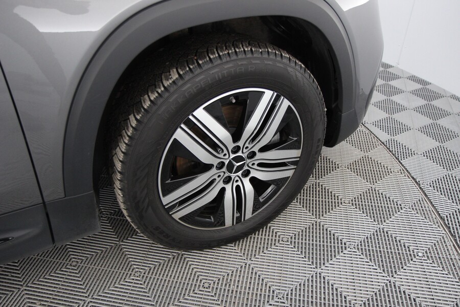 Mercedes-Benz EQB vaihtoauto