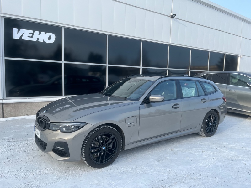 BMW 320 vaihtoauto