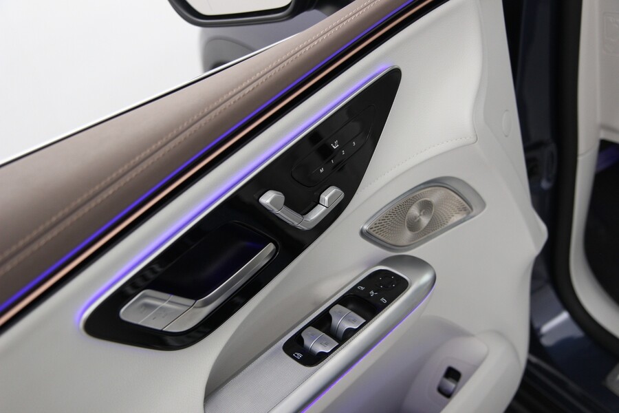 Mercedes-Benz EQE vaihtoauto