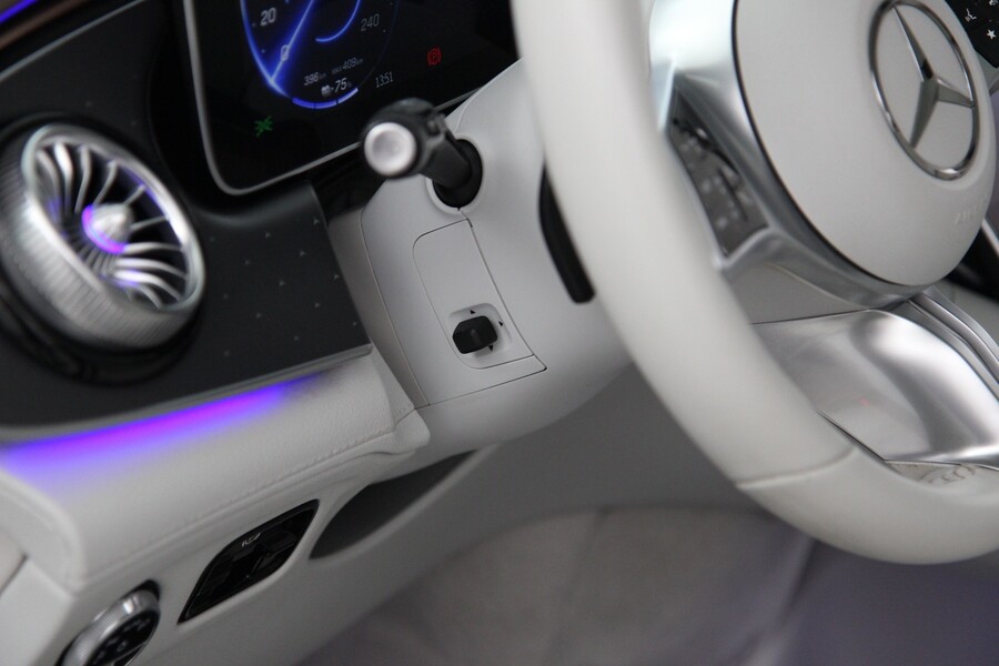 Mercedes-Benz EQE vaihtoauto