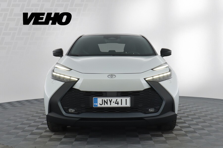 Toyota C-HR vaihtoauto
