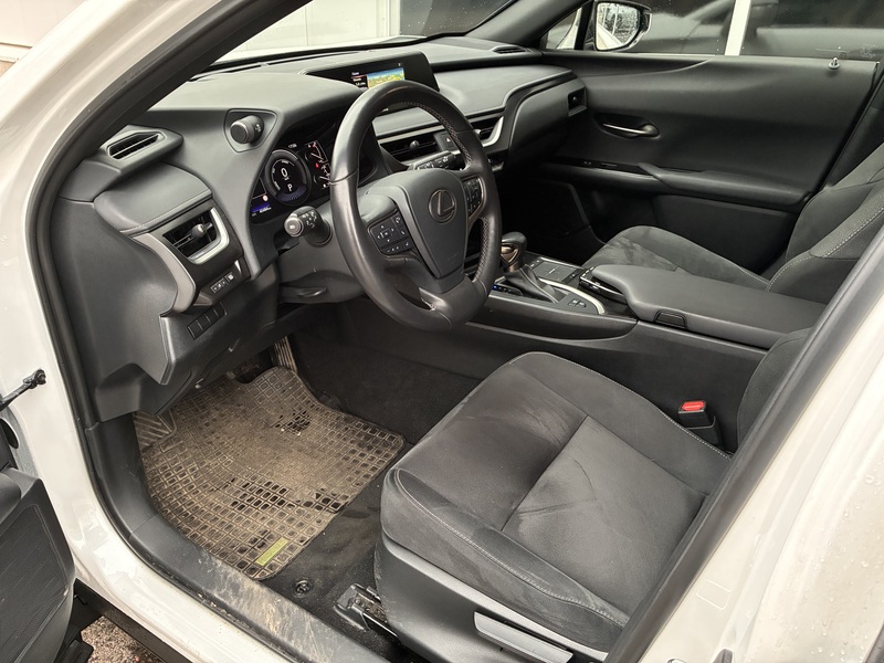 Lexus UX vaihtoauto