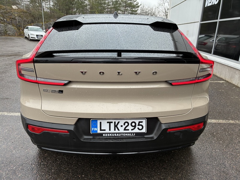 Volvo EC40 vaihtoauto