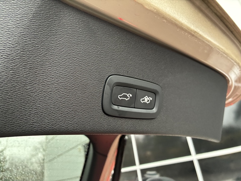 Volvo EC40 vaihtoauto