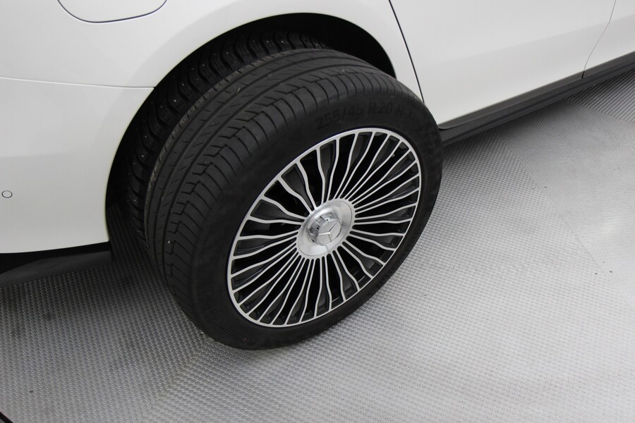 Mercedes-Benz EQS vaihtoauto