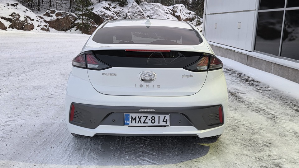 Hyundai IONIQ plug-in vaihtoauto