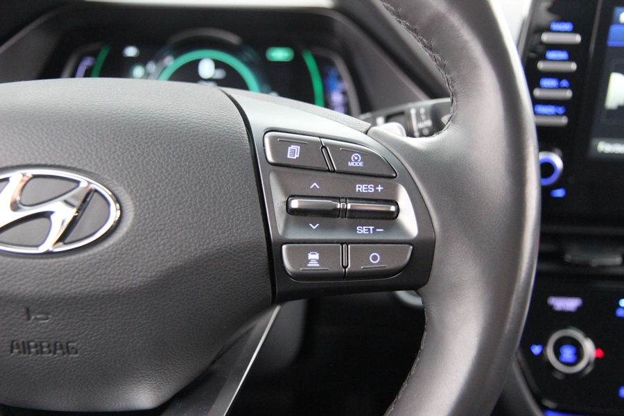 Hyundai IONIQ plug-in vaihtoauto